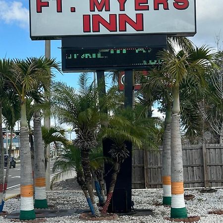 Fort Myers Inn ภายนอก รูปภาพ